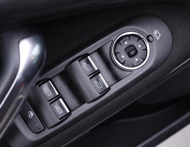 Ford Galaxy 17