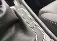 Volkswagen Golf 23