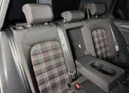 Volkswagen Golf 17