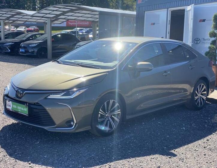 Toyota Corolla 4