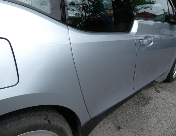 BMW i3 13