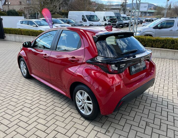 Toyota Yaris 4