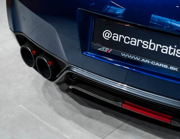 Nissan GT-R 38
