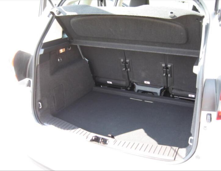Ford C-MAX 9