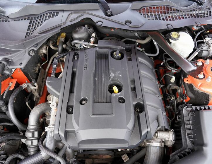 Ford Mustang 18