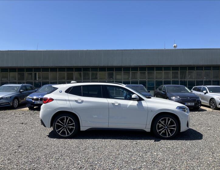 BMW X2 7