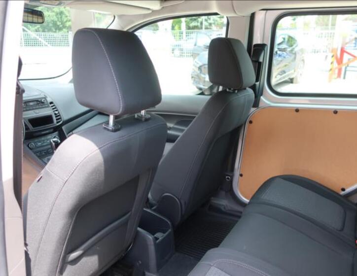 Ford Transit Connect 14