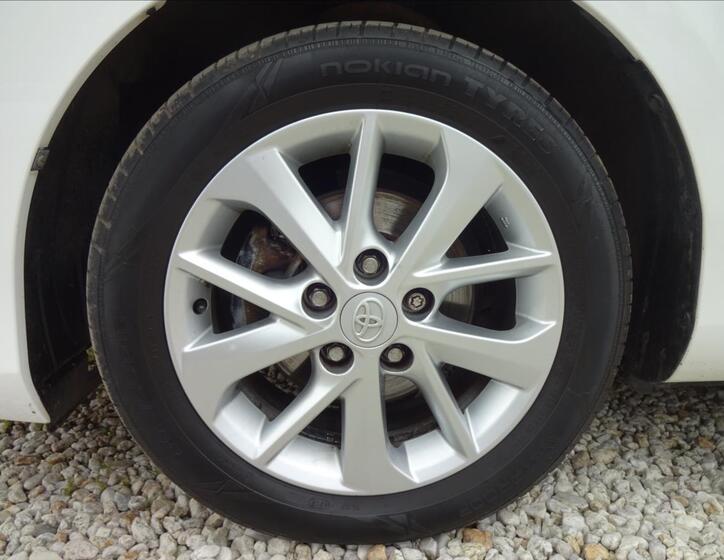 Toyota Auris 47