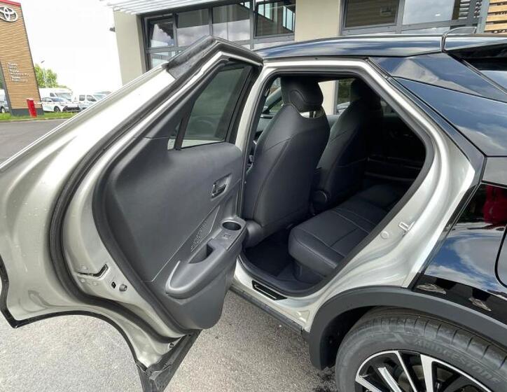Toyota C-HR 14