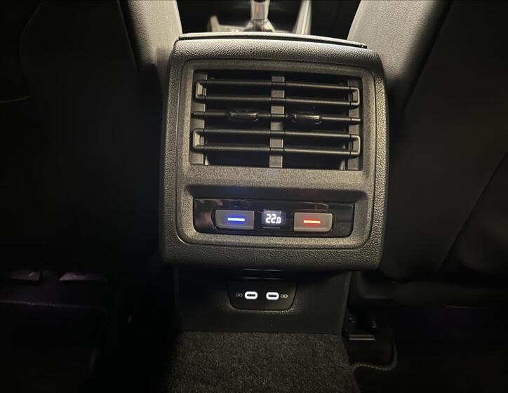 Volkswagen Golf 26