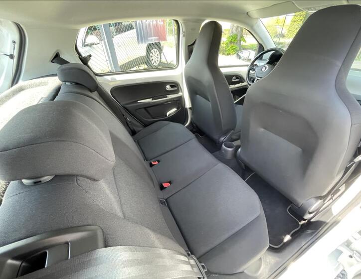 Volkswagen e-up! 34