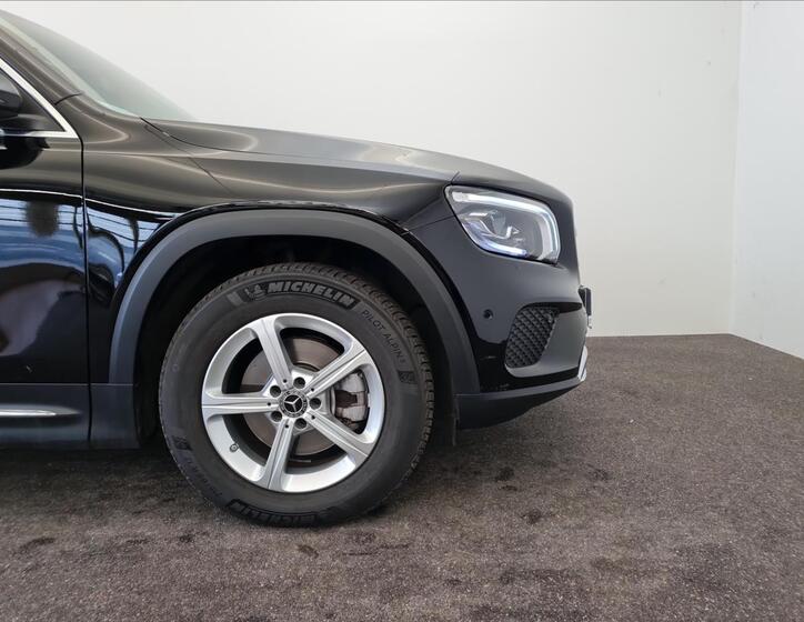 Mercedes-Benz GLB 21