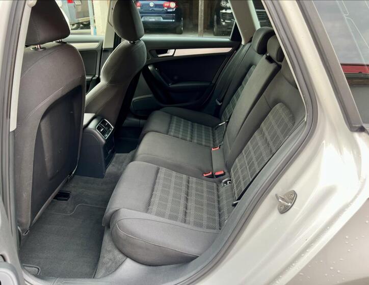 Audi A4 13