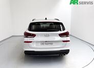Hyundai i30 4