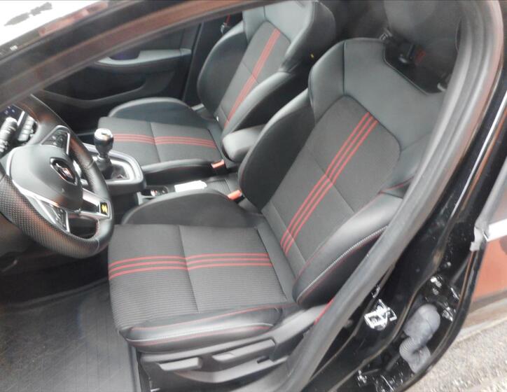 Renault Clio 23
