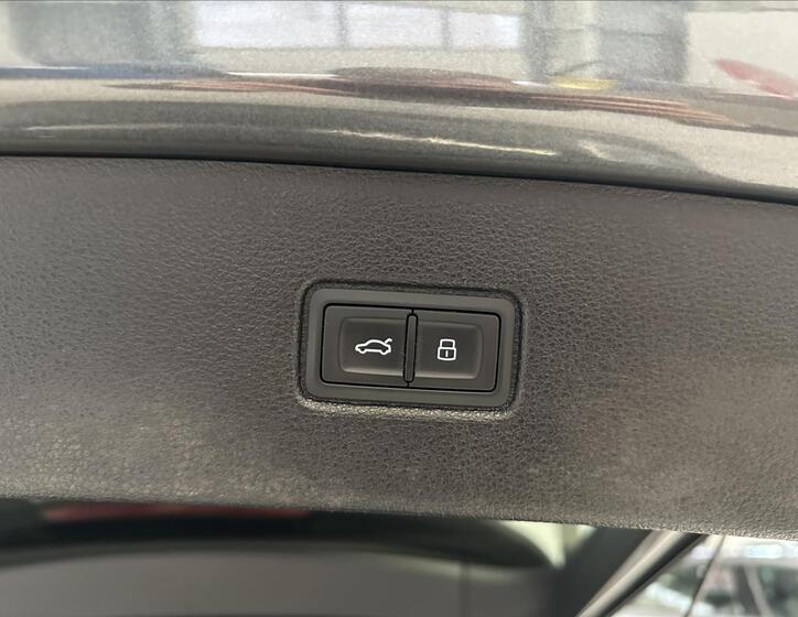 Audi Q7 38