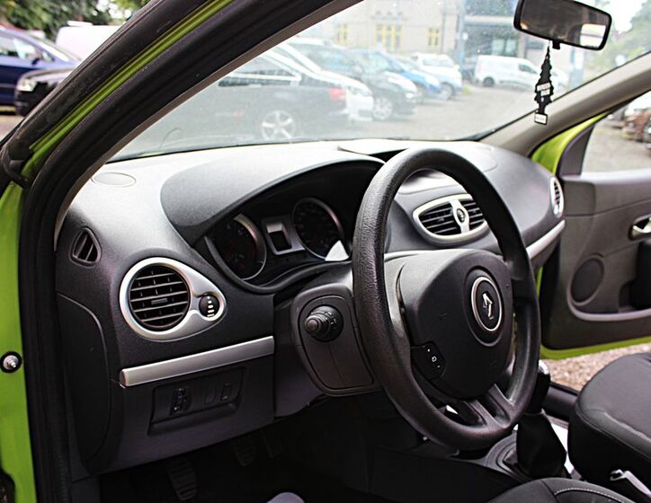 Renault Clio 21