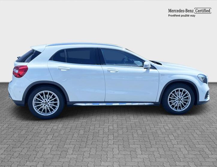 Mercedes-Benz GLA 6