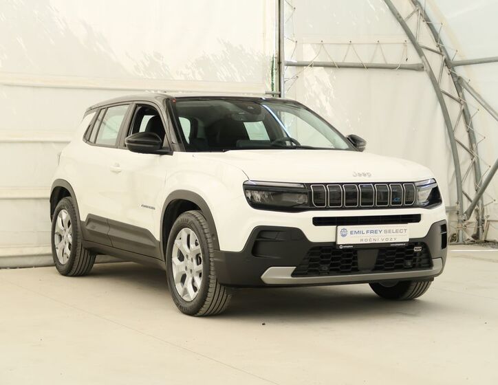Jeep Avenger 4