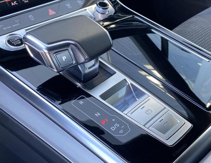 Audi Q7 30