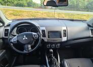 Mitsubishi Outlander 7