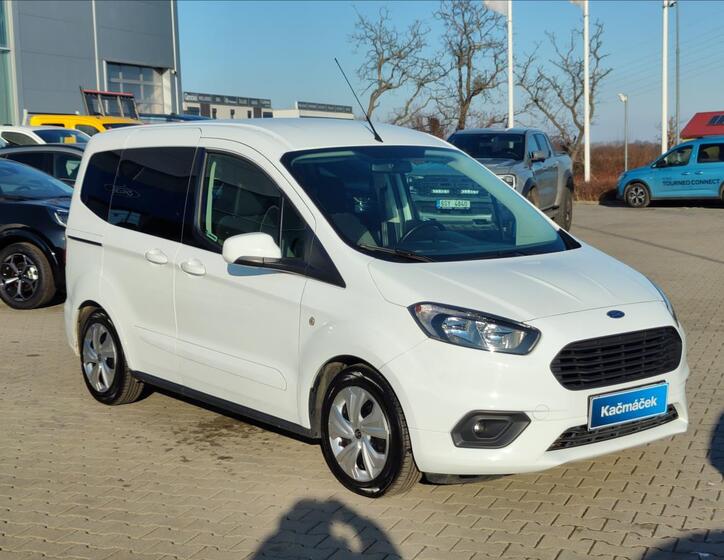 Ford Tourneo Courier 7