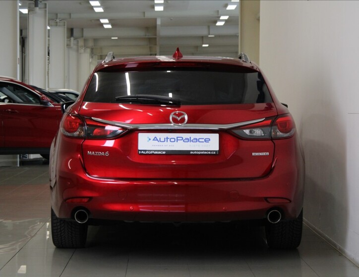 Mazda 6 4