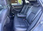 Jaguar F-Pace 27