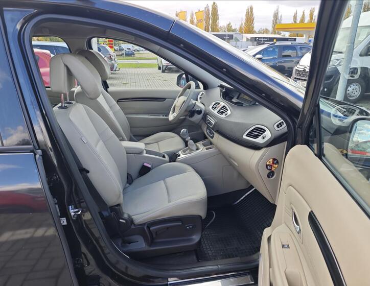 Renault Grand Scénic 16