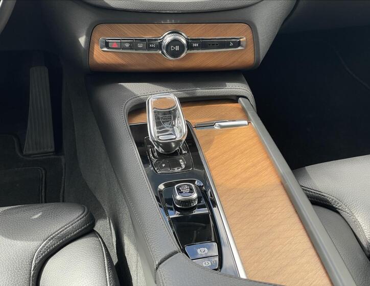 Volvo XC90 12