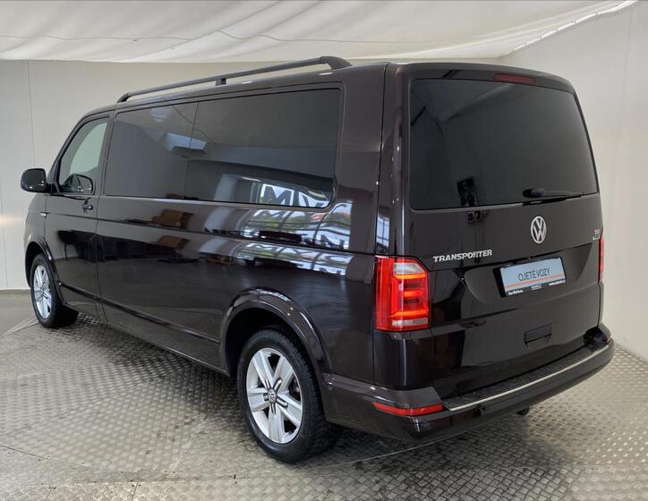 Volkswagen Caravelle 23