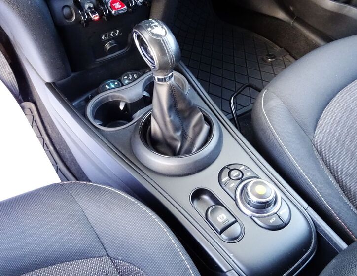 Mini Countryman 11