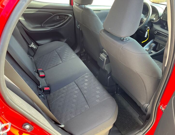Toyota Yaris 15
