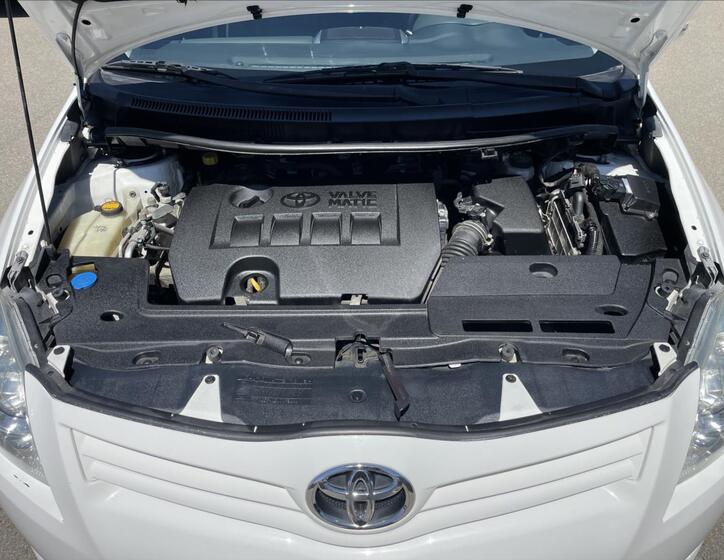 Toyota Auris 33