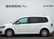 Volkswagen Touran 5