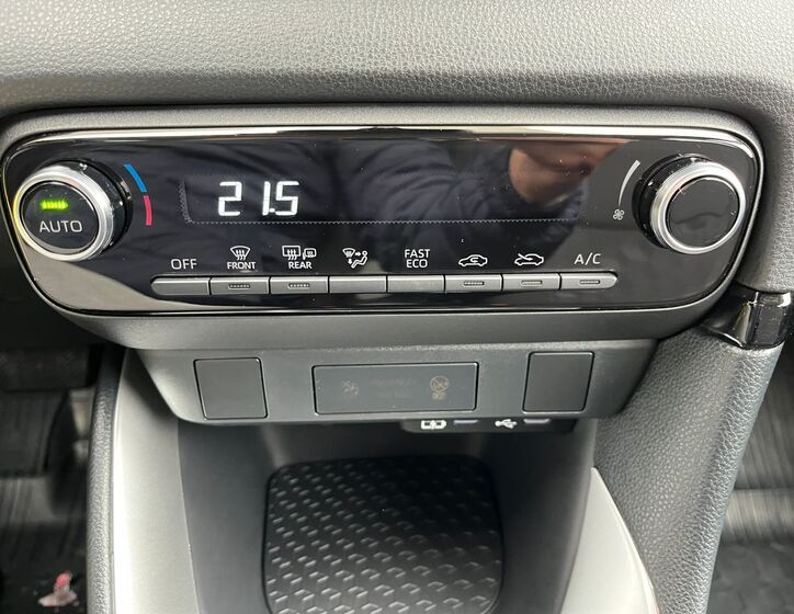 Toyota Yaris 23
