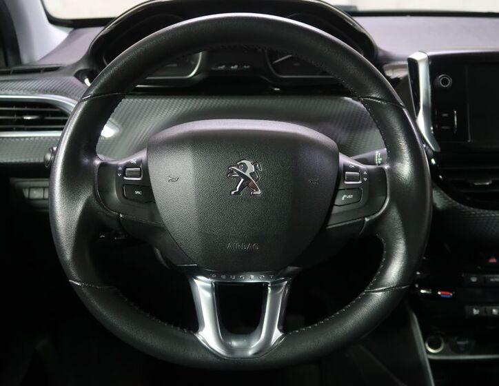 Peugeot 2008 14
