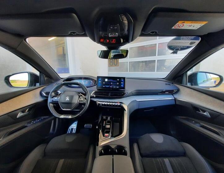 Peugeot 5008 2