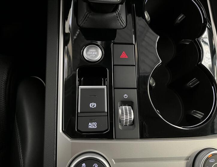 Volkswagen Touareg 18