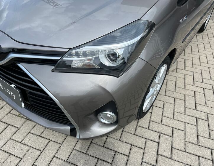 Toyota Yaris 10