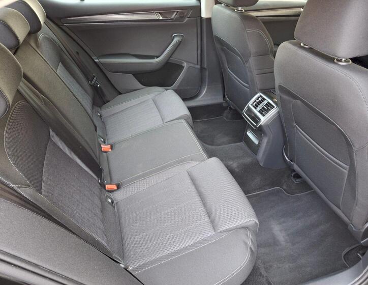 Škoda Superb 14