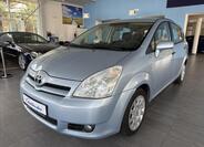 Toyota Corolla Verso 3
