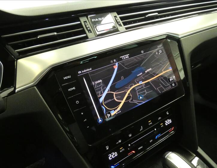 Volkswagen Passat 10