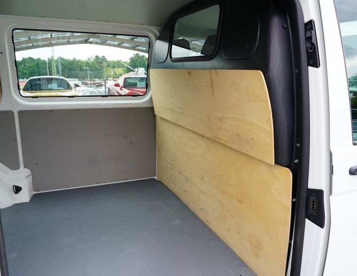 Volkswagen Transporter 17