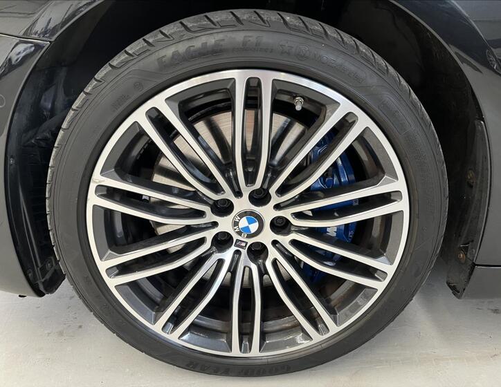 BMW Řada 5 33