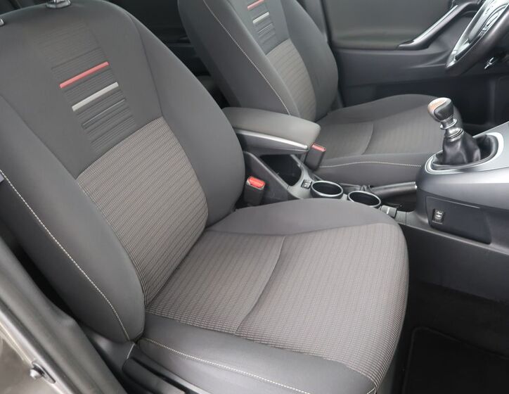 Toyota Verso 13