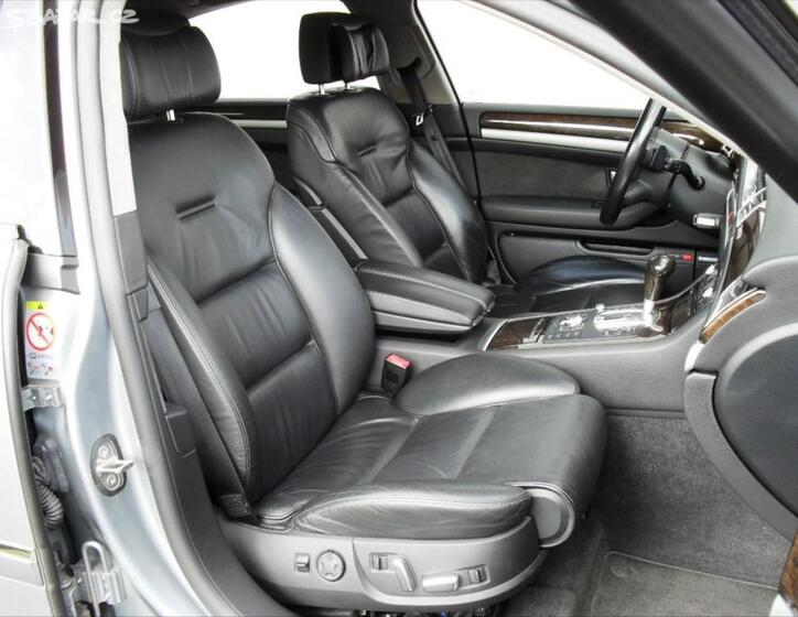 Audi A8 17