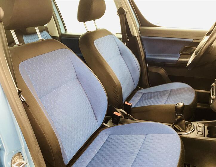 Škoda Roomster 8