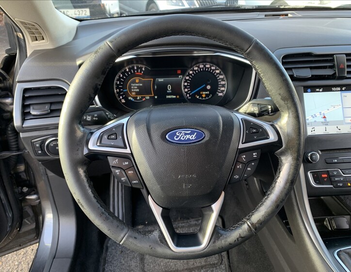Ford Mondeo 10