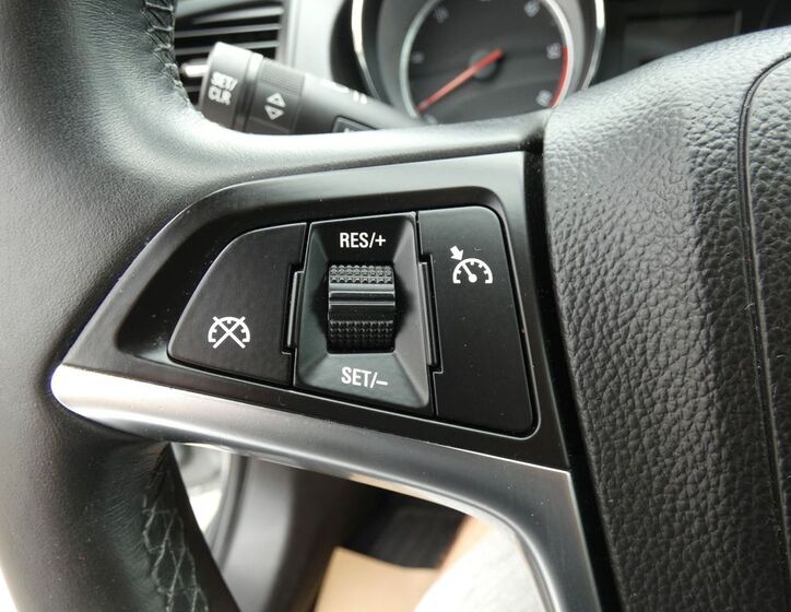 Opel Insignia 31